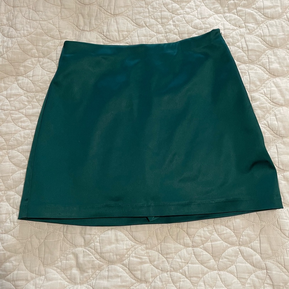 Elegant Green Women's Skirt